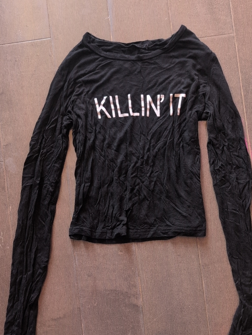 PLAYBOY Black Long-Sleeve 'KILLIN' IT' Crop Top